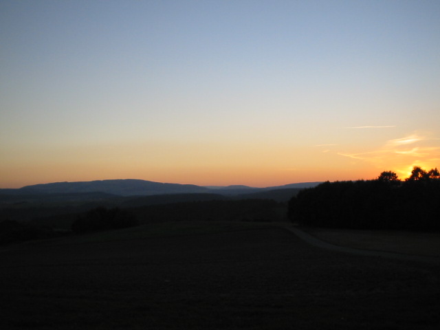 102-0265_IMG